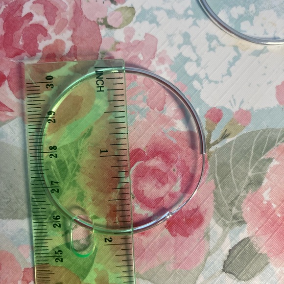 💫 Sterling Silver Hoop Earrings - Picture 2 of 3